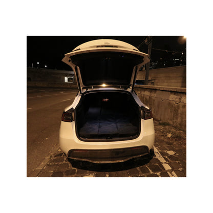 EV-MATS Deluxe CAMP SET za Tesla Model Y s Tesla madracem s vodootpornom torbom za stražnji prtljažnik, satenskom plahtom, pokrivačem, 2 jastuka s navlakama, 11 nijansi i 2 vodootporne torbe za prednji prtljažnik Modela Y